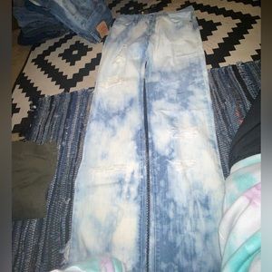 Levi’s 501 Men’s Distressed Bleached Jeans